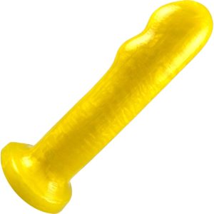 Dazzling wench firstly used yellow dildo for anal fucking