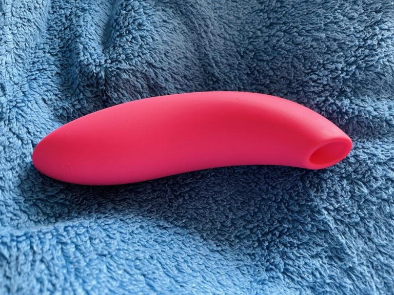 Wench relaxed and adapted that thing as a dildo