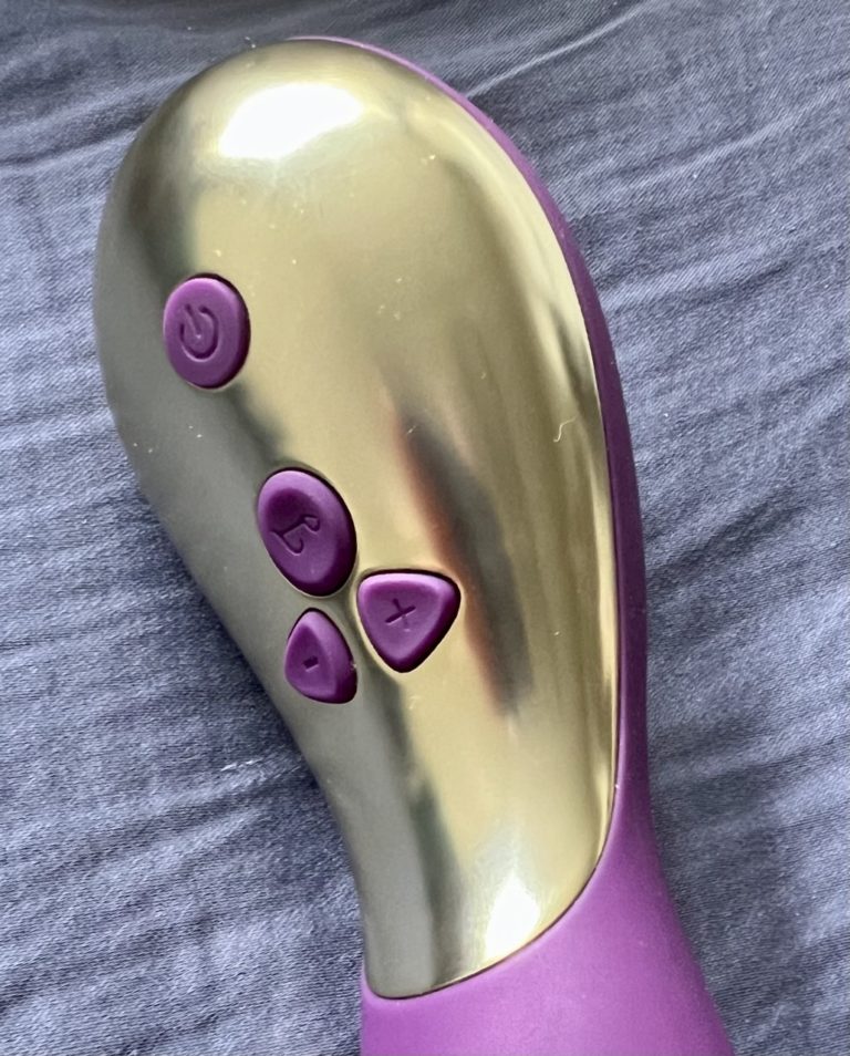 Tracy's Dog P. Cat Clitoral Sucking Vibrator With Pleasure Air